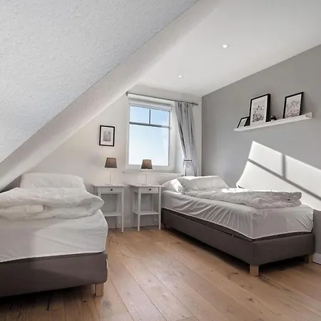 Holiday Retreat Spacious, Light Filled Home For 7 With Scenic Views Poseritz