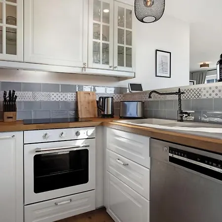 펜션 Holiday Retreat Spacious, Light Filled Home For 7 With Scenic Views *